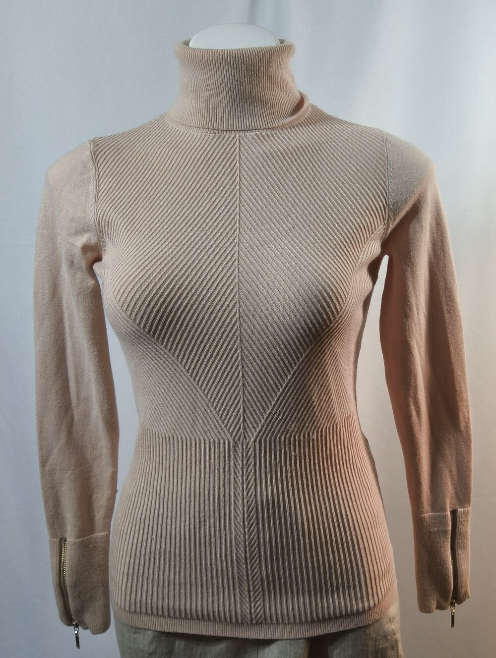 Source Unknown Peach Ribbed Turtleneck Sweater.Size XS